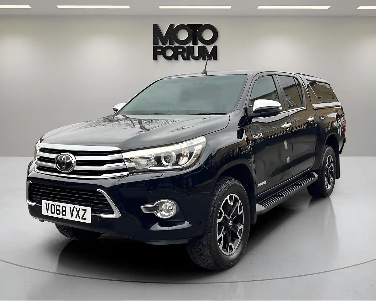 Used 2018 Toyota Hilux Invincible X Black - Interior and Exterior details 8
