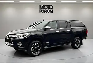 Used 2018 Toyota Hilux Invincible X Black - Interior and Exterior details 9