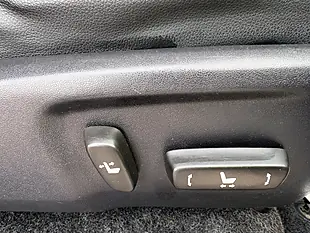 Used 2018 Toyota Hilux Invincible X Blue - Interior and Exterior details 12