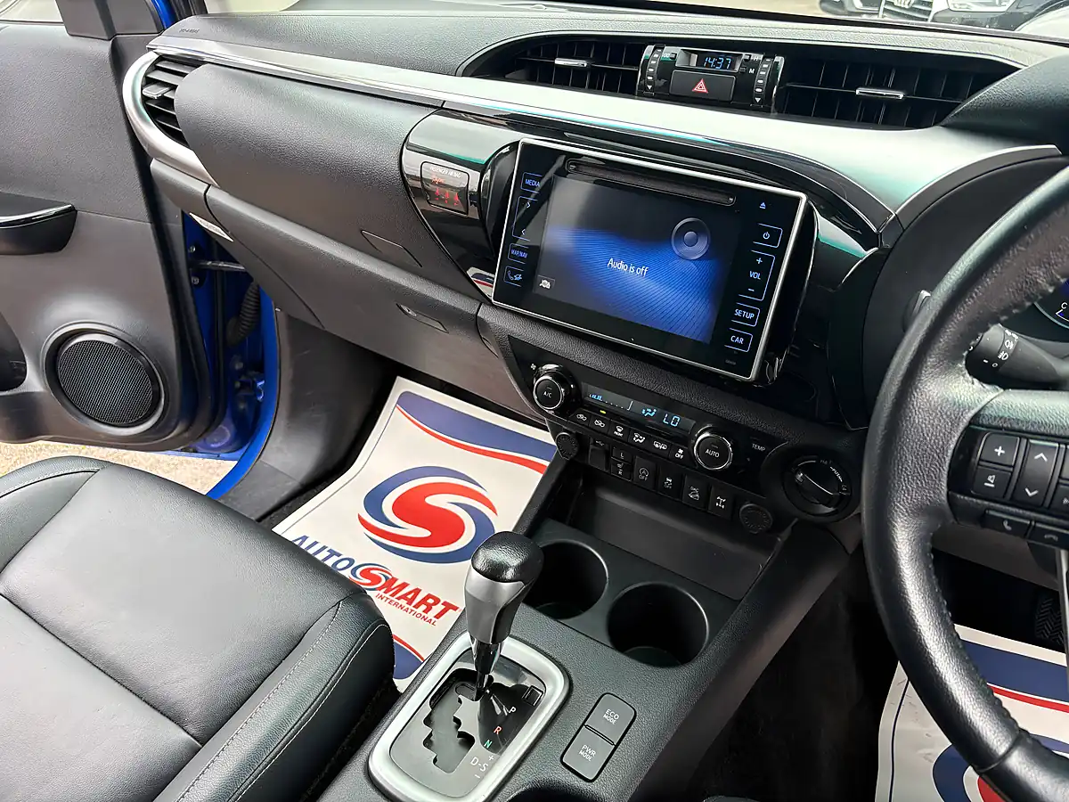 Used 2018 Toyota Hilux Invincible X Blue - Interior and Exterior details 16
