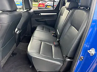 Used 2018 Toyota Hilux Invincible X Blue - Interior and Exterior details 20