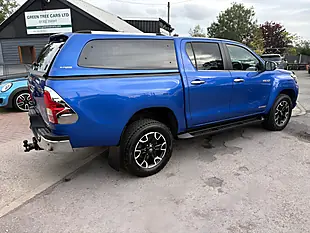 Used 2018 Toyota Hilux Invincible X Blue - Interior and Exterior details 6