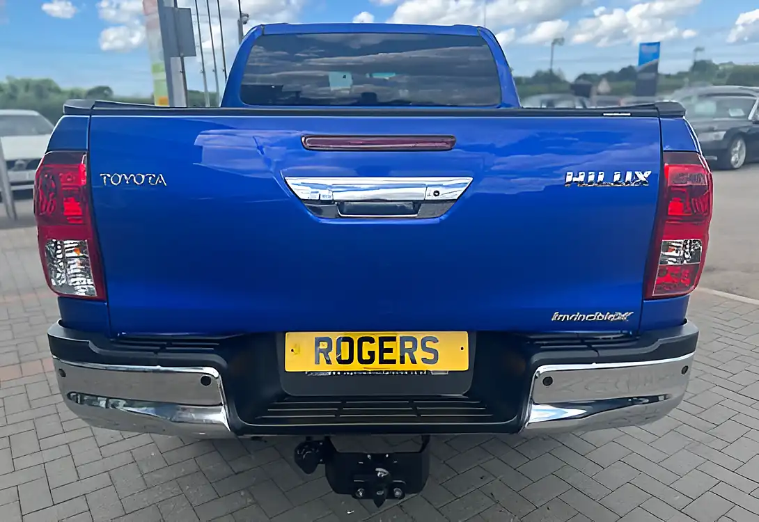Used 2018 Toyota Hilux Invincible X Limited Edition Nebula Blue Metallic - Interior and Exterior details 10