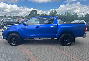 Used 2018 Toyota Hilux Invincible X Limited Edition Nebula Blue Metallic - Interior and Exterior details 13