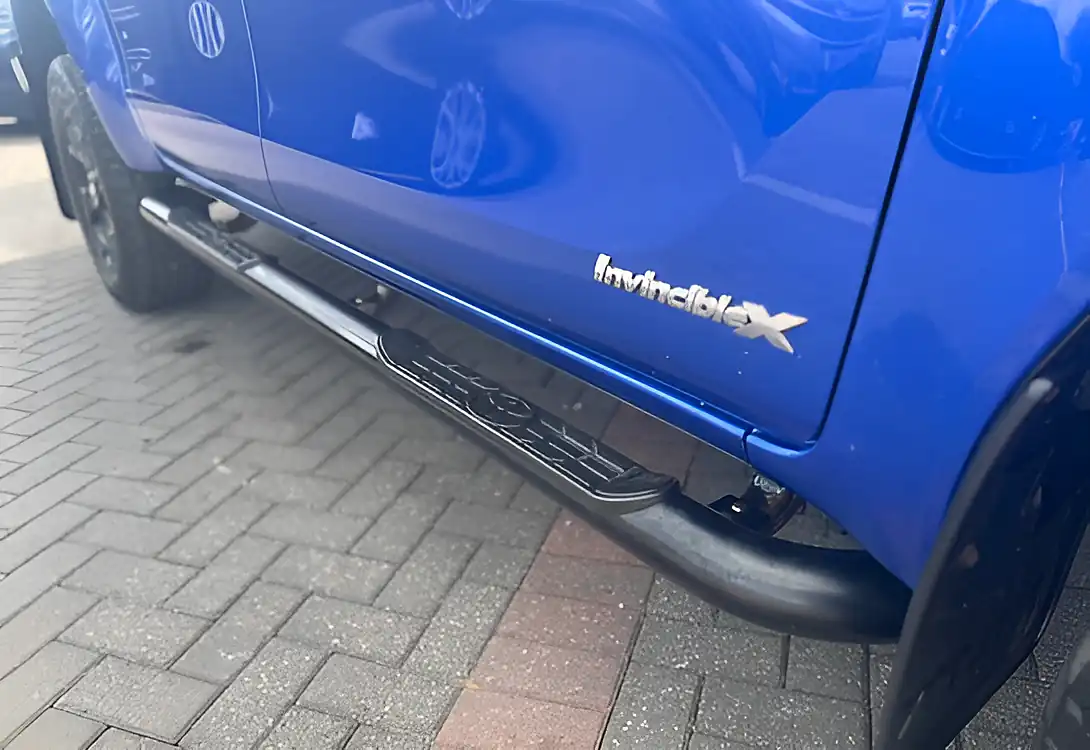 Used 2018 Toyota Hilux Invincible X Limited Edition Nebula Blue Metallic - Interior and Exterior details 16