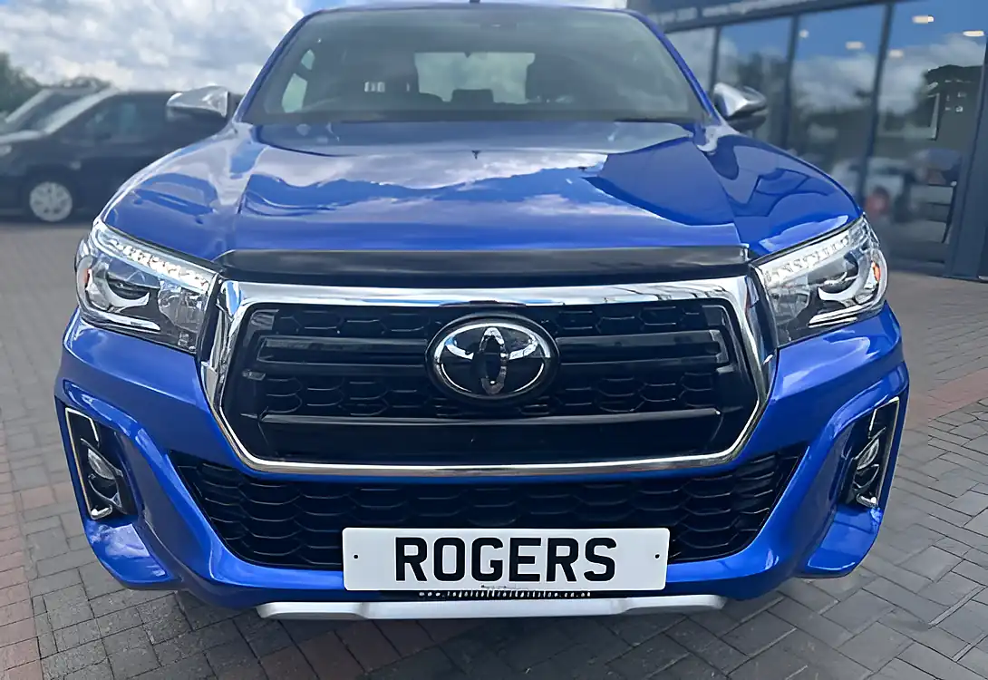 Used 2018 Toyota Hilux Invincible X Limited Edition Nebula Blue Metallic - Interior and Exterior details 5