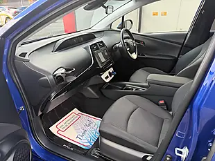 Used 2018 Toyota Prius Active Blue - Interior and Exterior details 14