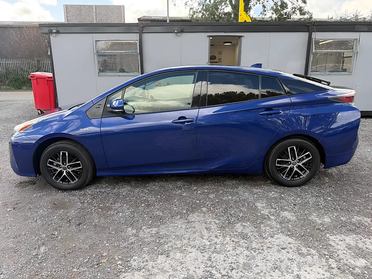Used 2018 Toyota Prius Active Blue - Interior and Exterior details 4