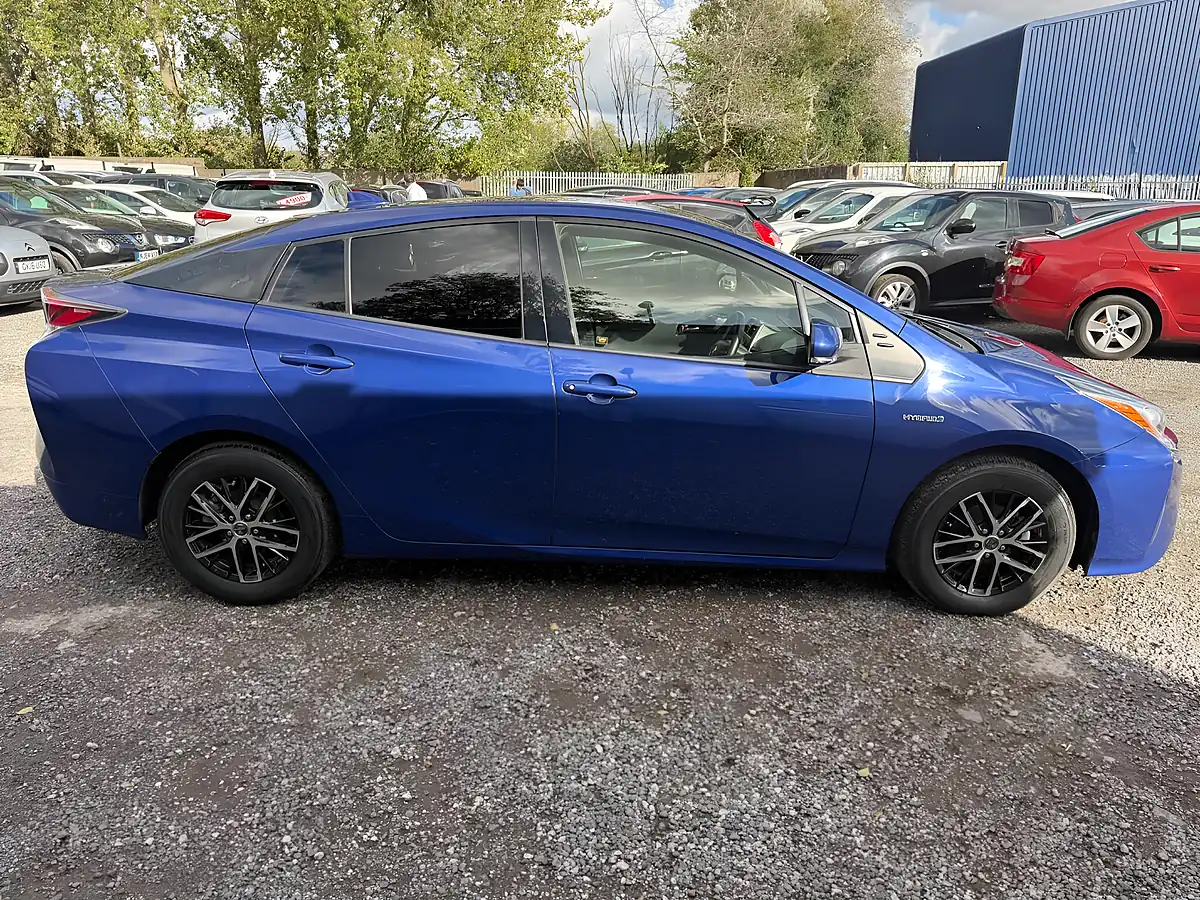 Used 2018 Toyota Prius Active Blue - Interior and Exterior details 7
