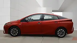 Used 2018 Toyota Prius Business Edition Plus Red - Interior and Exterior details 11