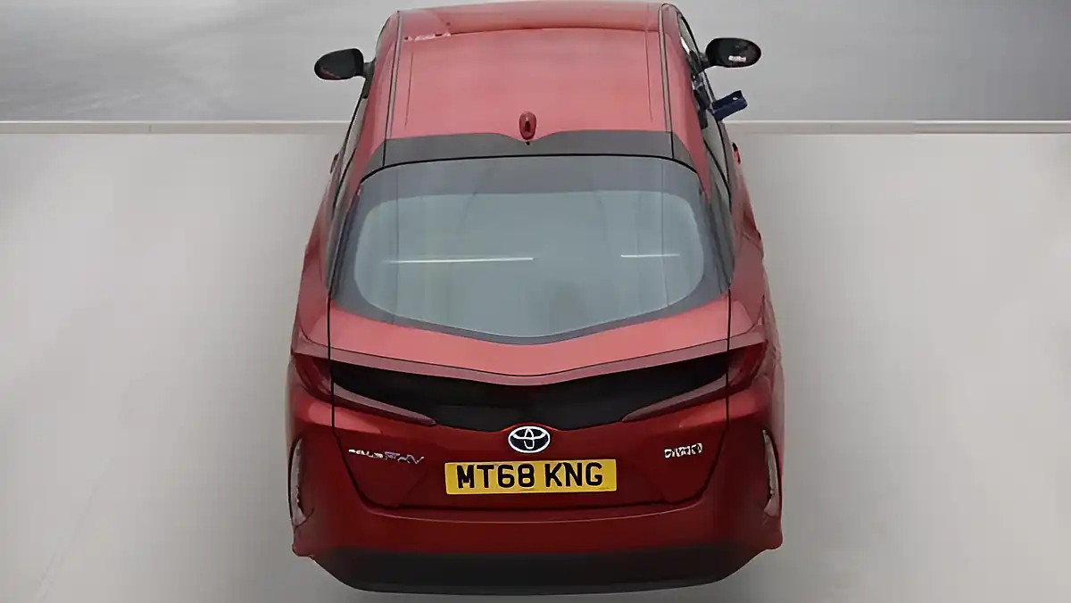 Used 2018 Toyota Prius Business Edition Plus Red - Interior and Exterior details 13