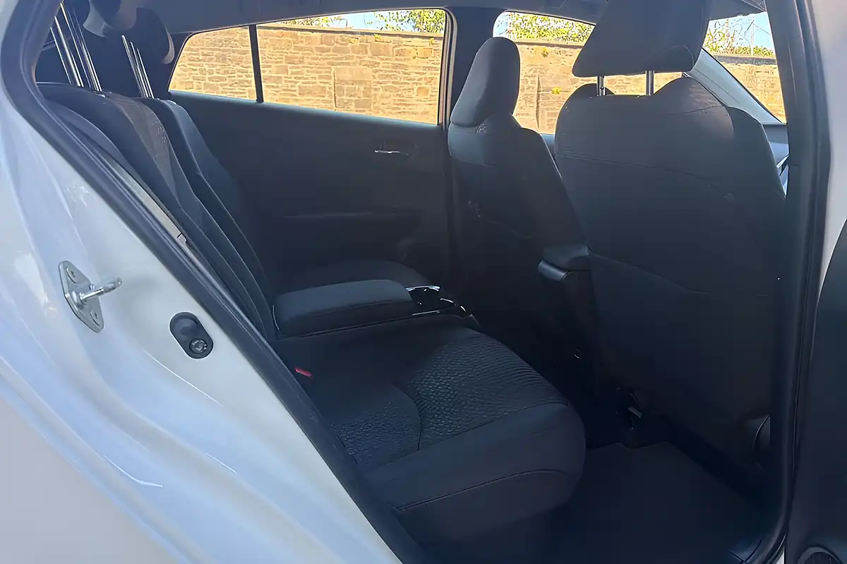Used 2018 Toyota Prius Business Edition Plus White - Interior and Exterior details 11