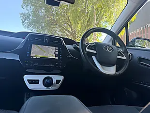 Used 2018 Toyota Prius Business Edition Plus White - Interior and Exterior details 19