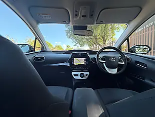 Used 2018 Toyota Prius Business Edition Plus White - Interior and Exterior details 20