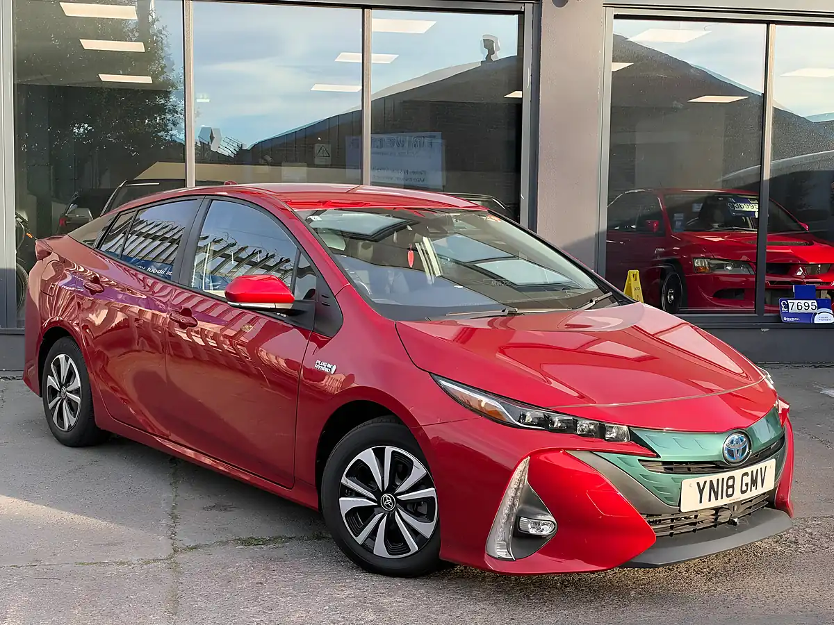 Used 2018 Toyota Prius Excel Red - Interior and Exterior details 2