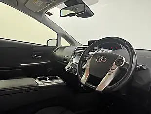 Used 2018 Toyota Prius+ Icon Red - Interior and Exterior details 11