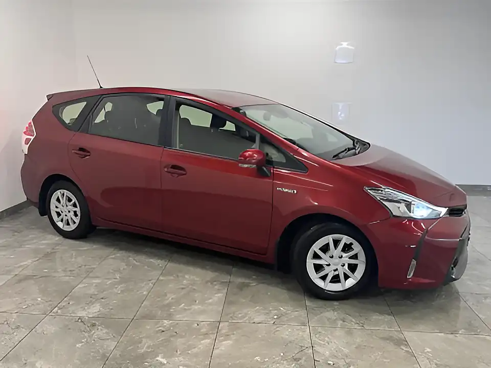 Used 2018 Toyota Prius+ Icon Red - Interior and Exterior details 2