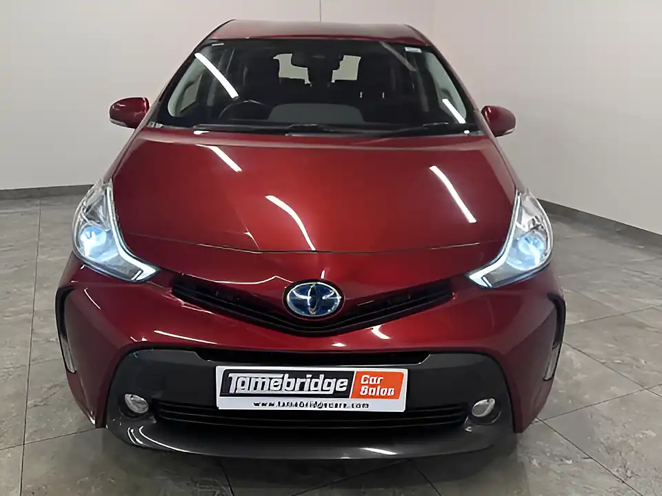 Used 2018 Toyota Prius+ Icon Red - Interior and Exterior details 3