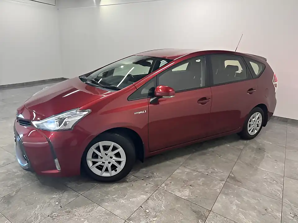 Used 2018 Toyota Prius+ Icon Red - Interior and Exterior details 4