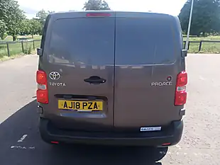 Used 2018 Toyota Proace Grey - Interior and Exterior details 6