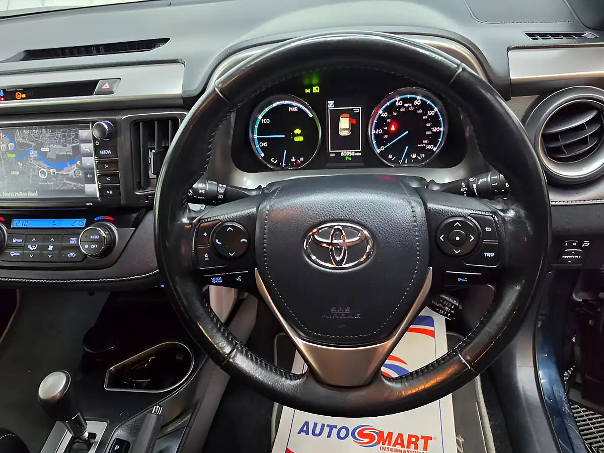 Used 2018 Toyota RAV4 Design Blue - Interior and Exterior details 10