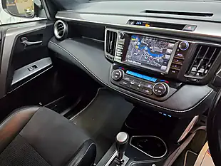 Used 2018 Toyota RAV4 Design Blue - Interior and Exterior details 16