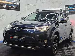Used 2018 Toyota RAV4 Design Blue - Interior and Exterior details 4