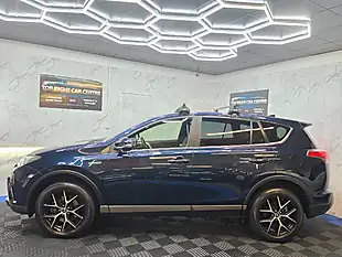 Used 2018 Toyota RAV4 Design Blue - Interior and Exterior details 9