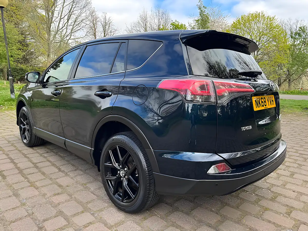 Used 2018 Toyota RAV4 Excel Blue - Interior and Exterior details 7