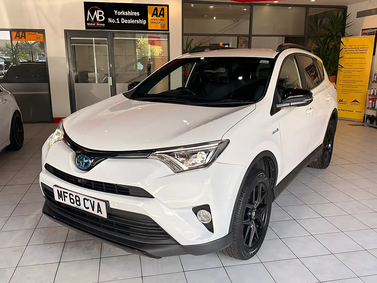 Used 2018 Toyota RAV4 Excel White - Interior and Exterior details 10