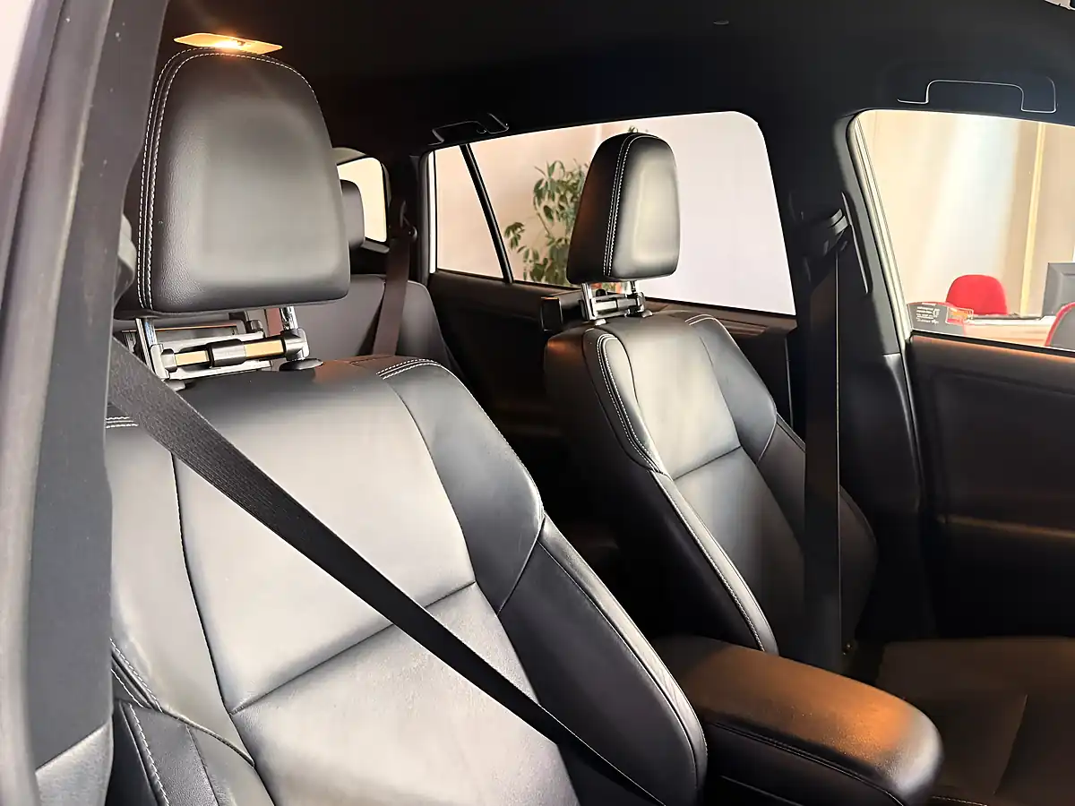 Used 2018 Toyota RAV4 Excel White - Interior and Exterior details 15