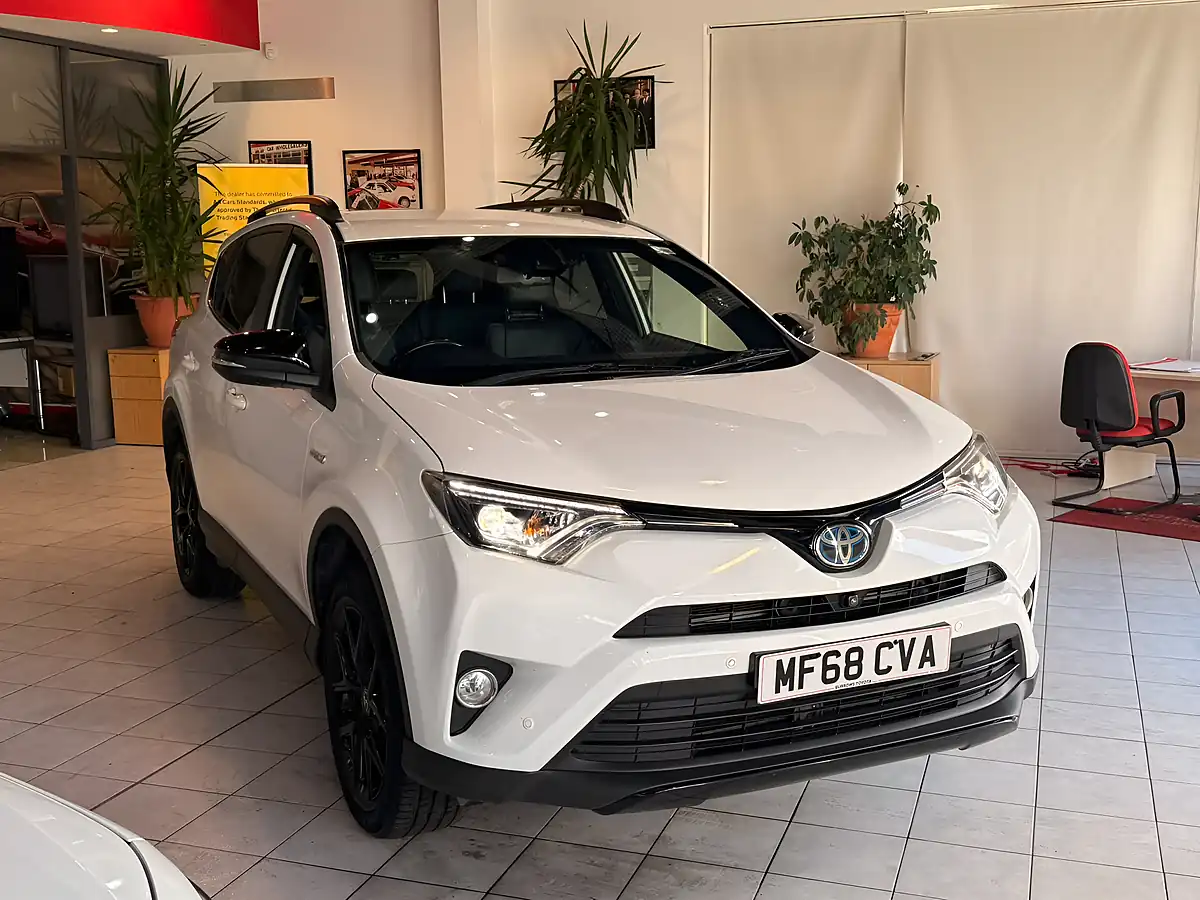 Used 2018 Toyota RAV4 Excel White - Interior and Exterior details 2