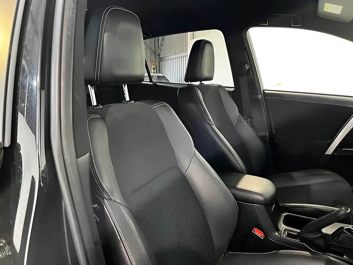 Used 2018 Toyota RAV4 Icon Black - Interior and Exterior details 20