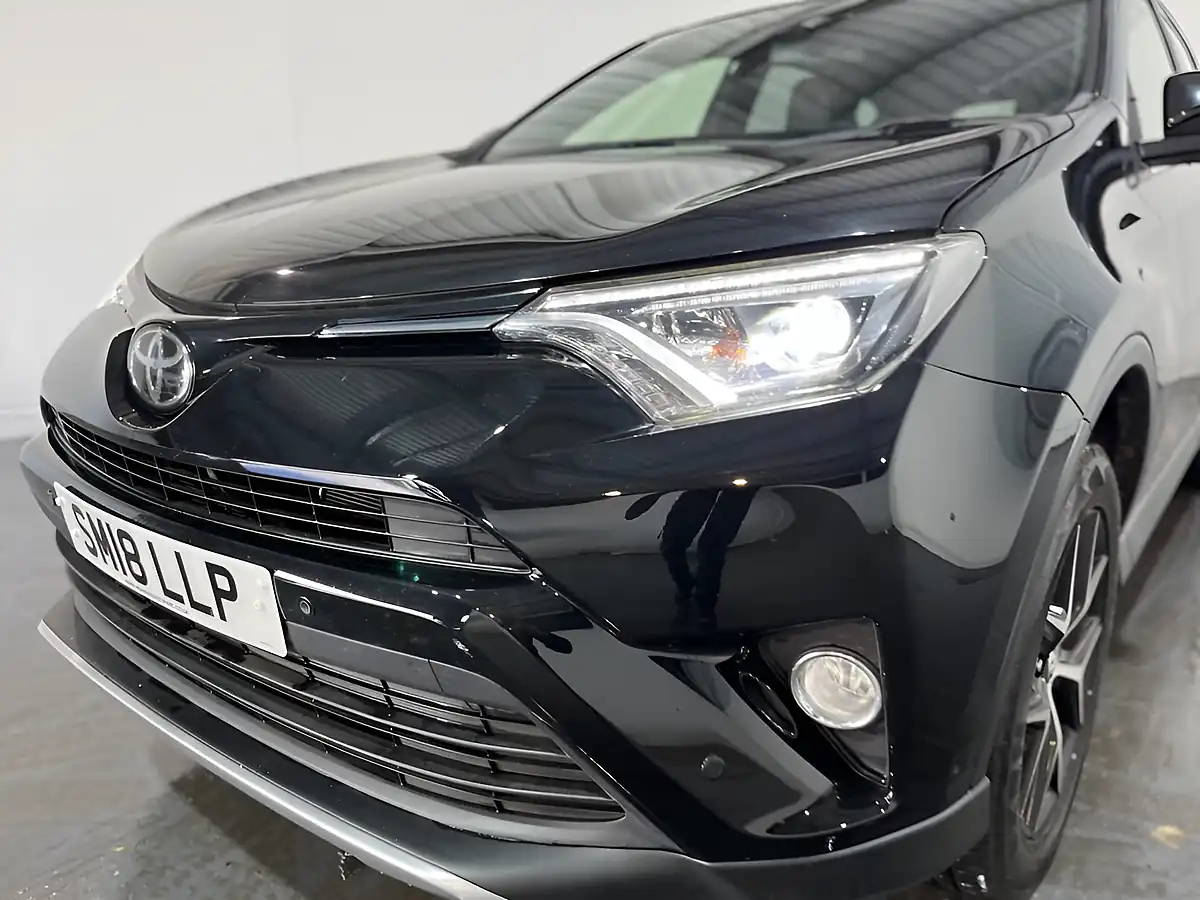 Used 2018 Toyota RAV4 Icon Black - Interior and Exterior details 4