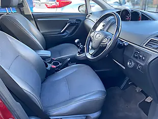 Used 2018 Toyota Verso Design Red - Interior and Exterior details 12