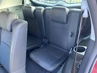 Used 2018 Toyota Verso Design Red - Interior and Exterior details 18