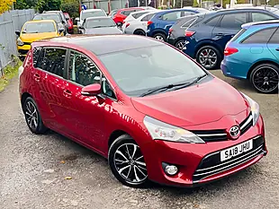 Used 2018 Toyota Verso Design Red - Interior and Exterior details 20