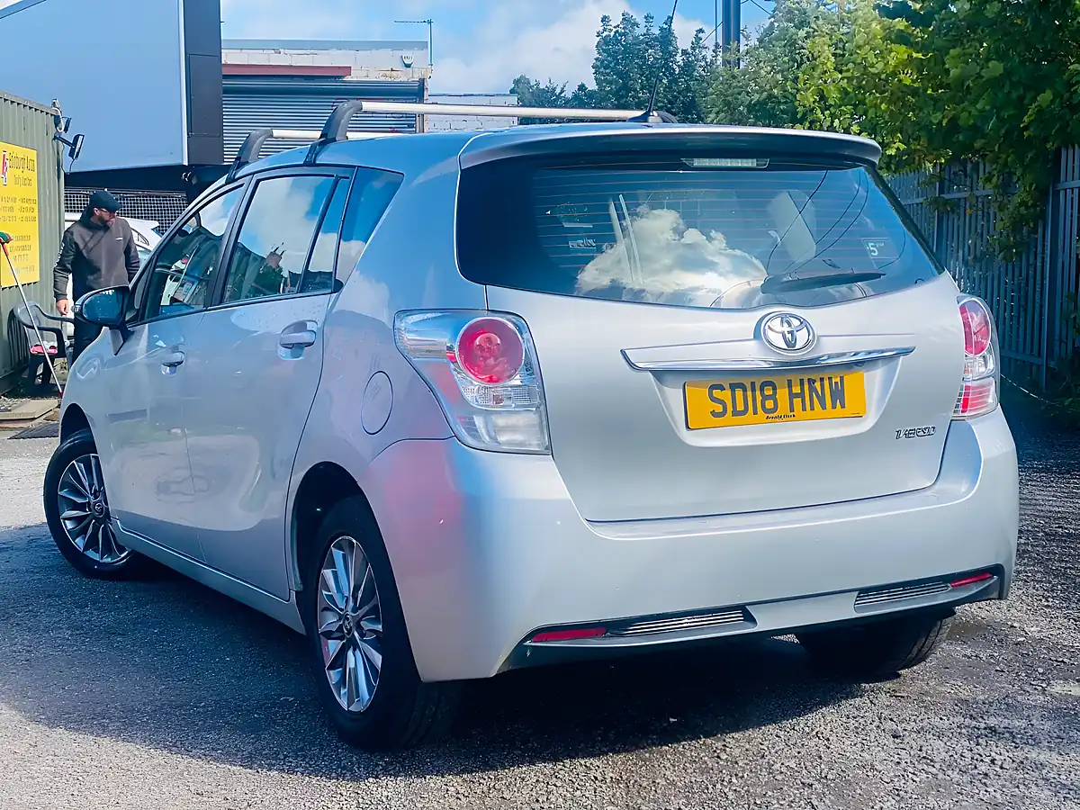 Used 2018 Toyota Verso Icon Silver - Interior and Exterior details 10