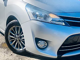 Used 2018 Toyota Verso Icon Silver - Interior and Exterior details 4