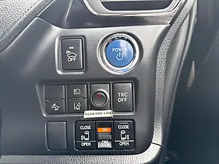 Used 2018 Toyota Voxy MPV Black - Interior and Exterior details 15