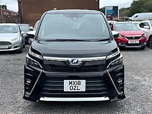 Used 2018 Toyota Voxy MPV Black - Interior and Exterior details 2