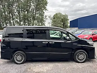 Used 2018 Toyota Voxy MPV Black - Interior and Exterior details 8