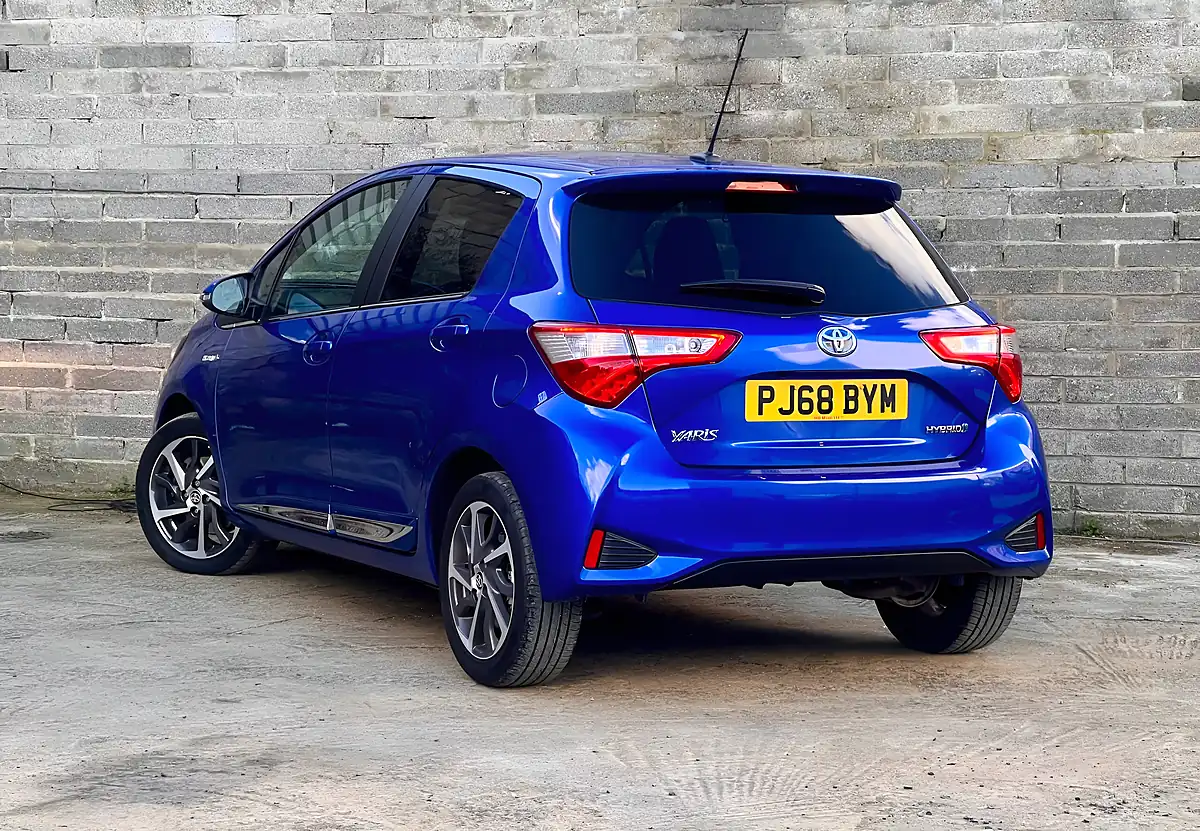 Used 2018 Toyota Yaris Excel Blue - Interior and Exterior details 2
