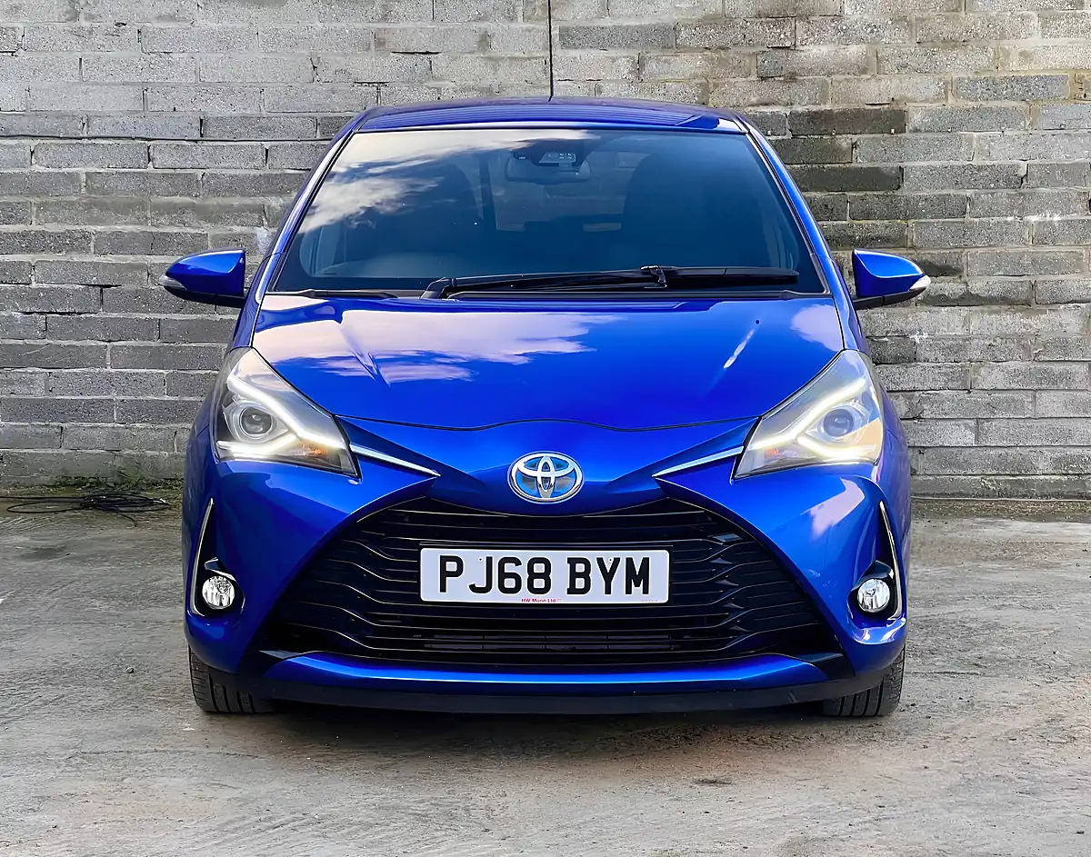 Used 2018 Toyota Yaris Excel Blue - Interior and Exterior details 4