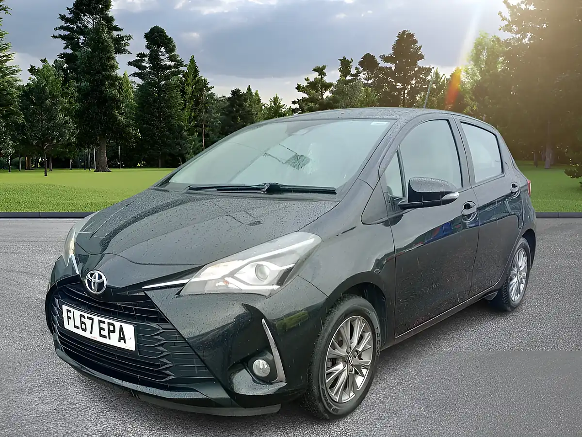 Used 2018 Toyota Yaris Icon Black - Front View