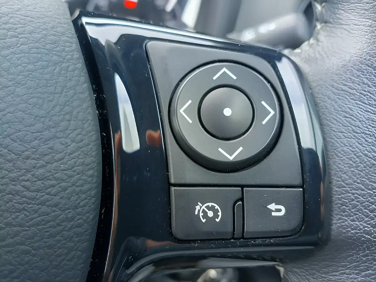 Used 2018 Toyota Yaris Icon Black - Interior and Exterior details 20