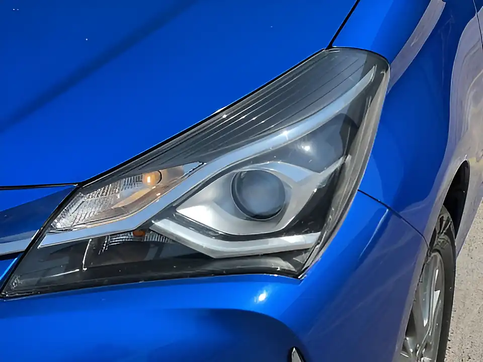 Used 2018 Toyota Yaris Icon Nebula Blue - Interior and Exterior details 18