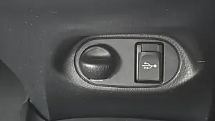 Used 2018 Toyota Yaris Icon Red - Interior and Exterior details 13