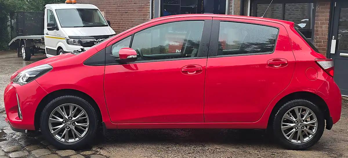 Used 2018 Toyota Yaris Icon Red - Interior and Exterior details 5