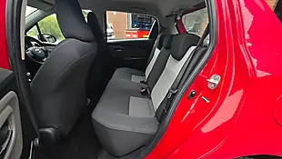Used 2018 Toyota Yaris Icon Red - Interior and Exterior details 8